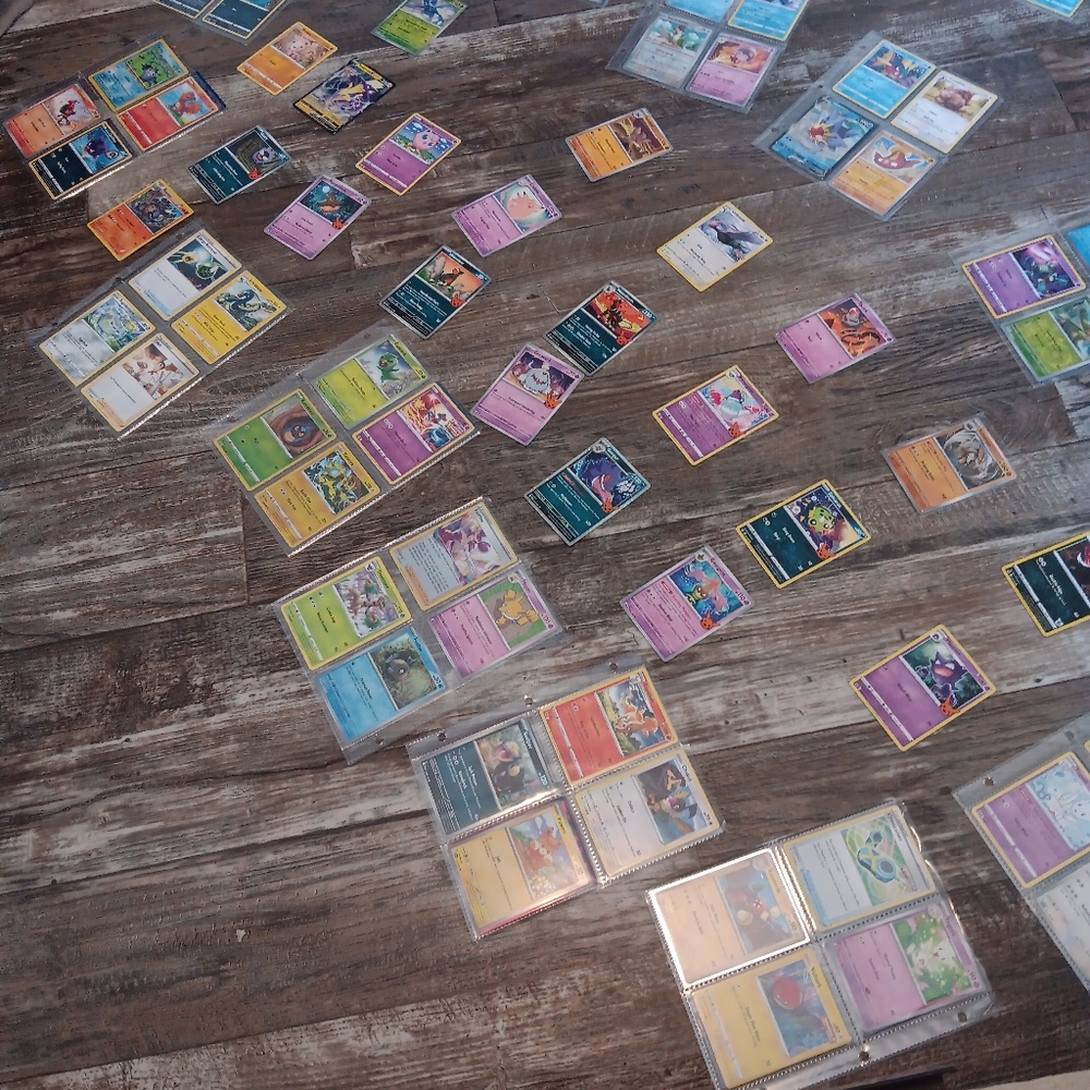 Trading Cards - Picture 5 of 6